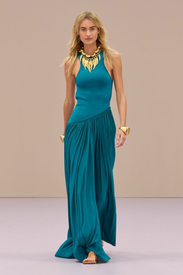 اللون الازرق المخضر