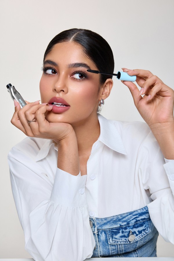 مكياج متكامل مع  SHEGLAM إشراقة ناعمة ولمسة احترافية