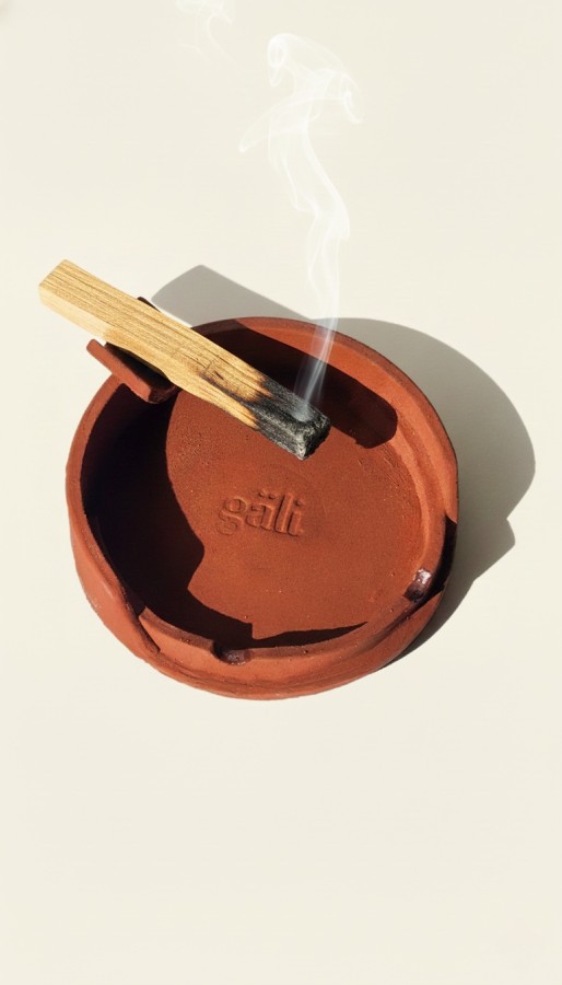 إكسسوار لحمل البخور