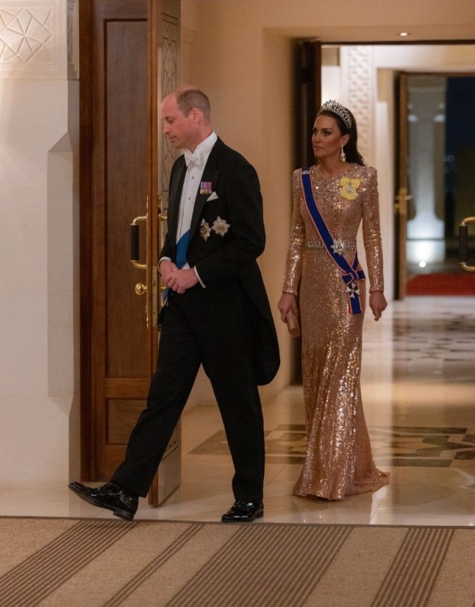 الأميرة كيت ميدلتون برفقة زوجها الأمير ويليام في حفل العشاء الملكي (مصدر الصورة: الديوان الملكي الهاشمي)