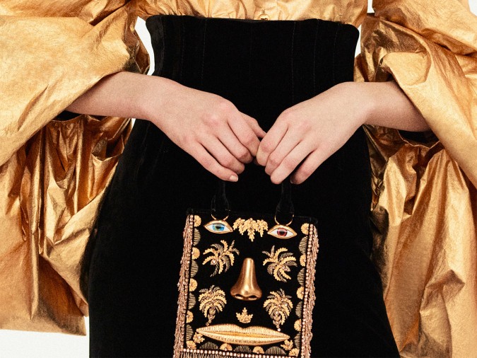 سكياباريللي Schiaparelli- الصورة من العلاقات العامة للدار