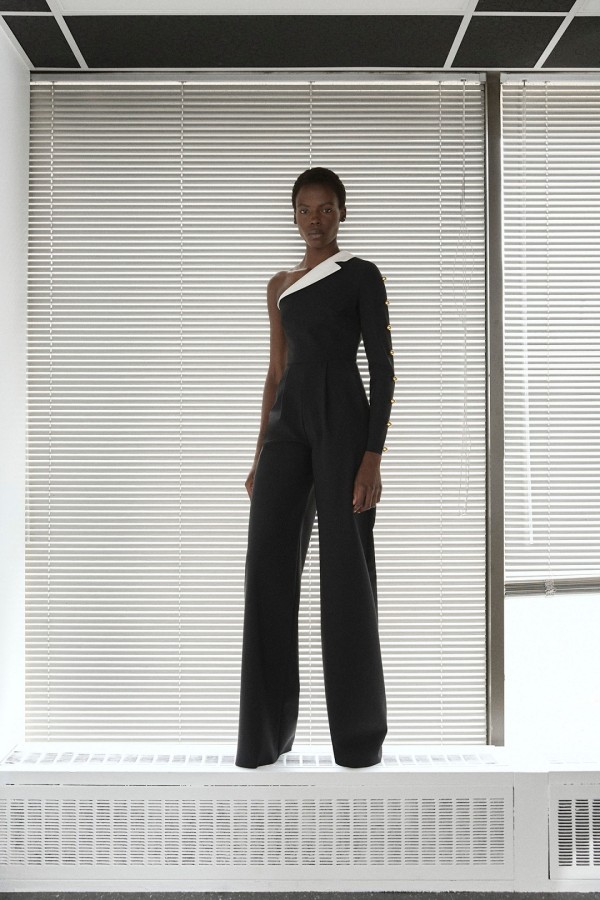 من عرض Constantine لعروض ربيع وصيف 2026- 2027 الصورة من LaunchmetricsSpotlight ©