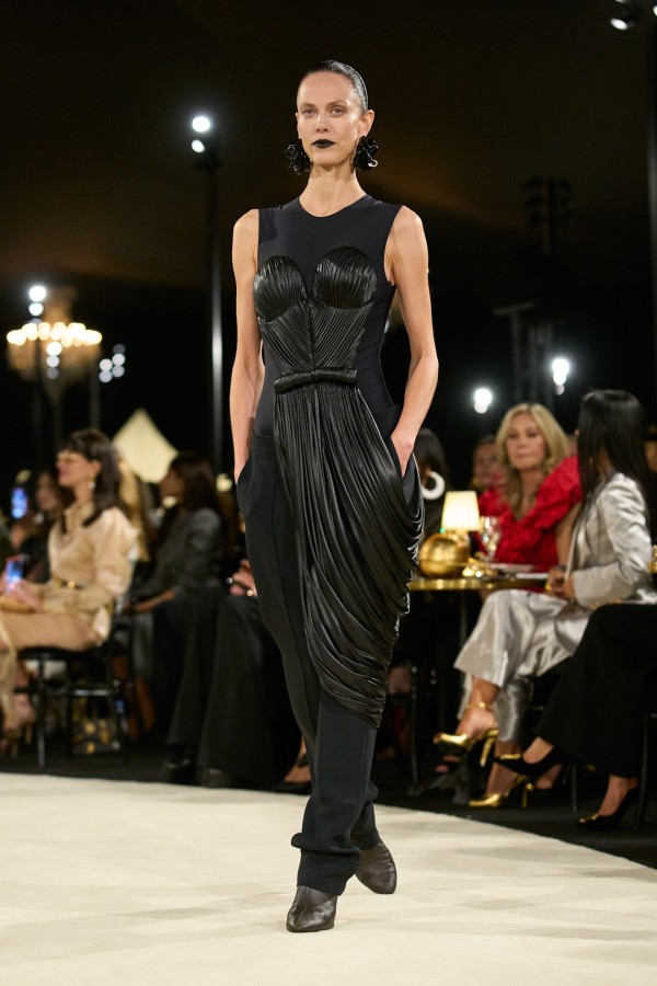 سكياباريللي Schiaparelli ربيع وصيف 2027 - مصدر الصورة Launchmetrics/Spotlight ©