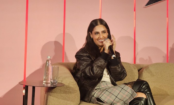 الفنانة زين في جلسة حوارية ملهمة