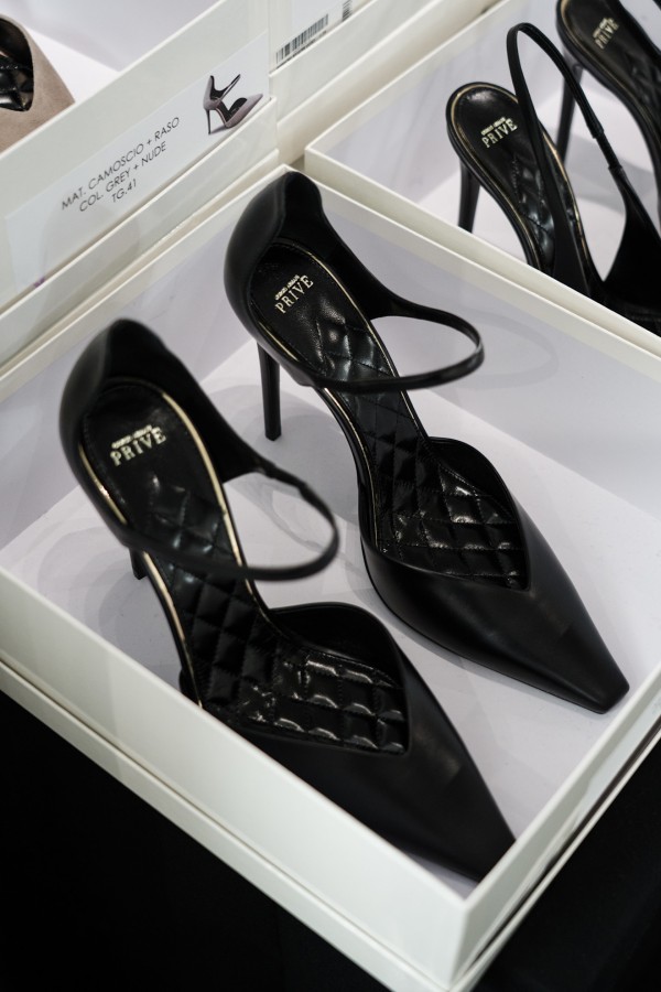 أرماني بريفيه Armani Prive- مصدر الصورة Launchmetrics/Spotlight ©