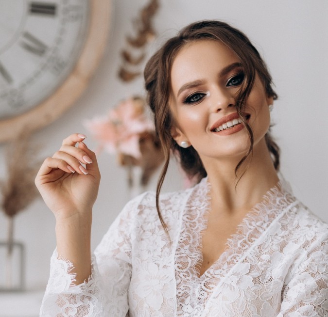 عروس تتمتع ببشرة نضرة - الصورة من Freepik - by freepic.diller