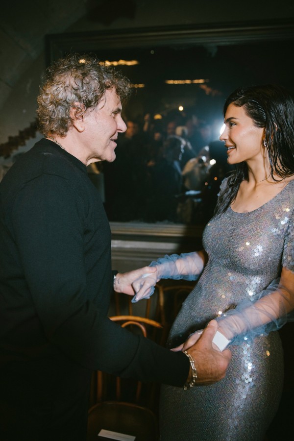 كايلي جينير Kylie Jenner مع رجل الأعمال رنزو روسو- مصدر الصورة Launchmetrics/Spotlight ©