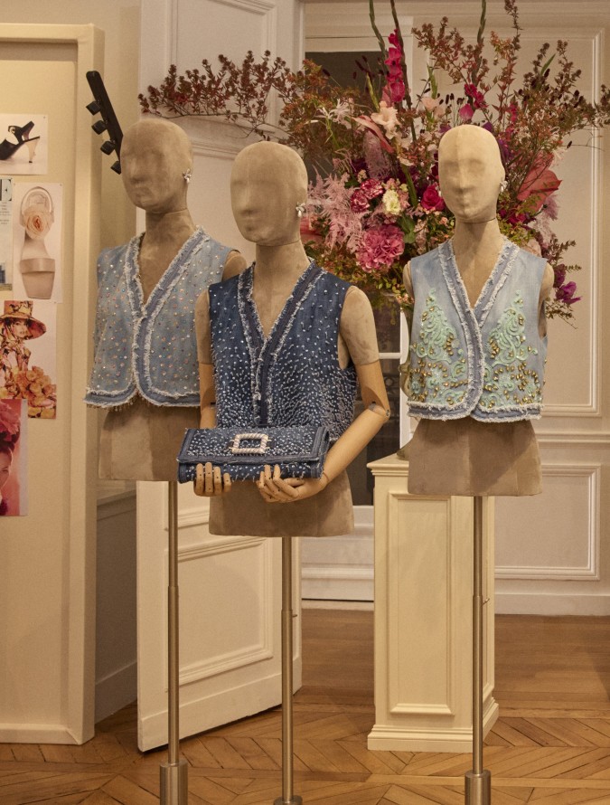 روجيه فيفييه Roger Vivier- الصورة من العلاقات العامة للدار