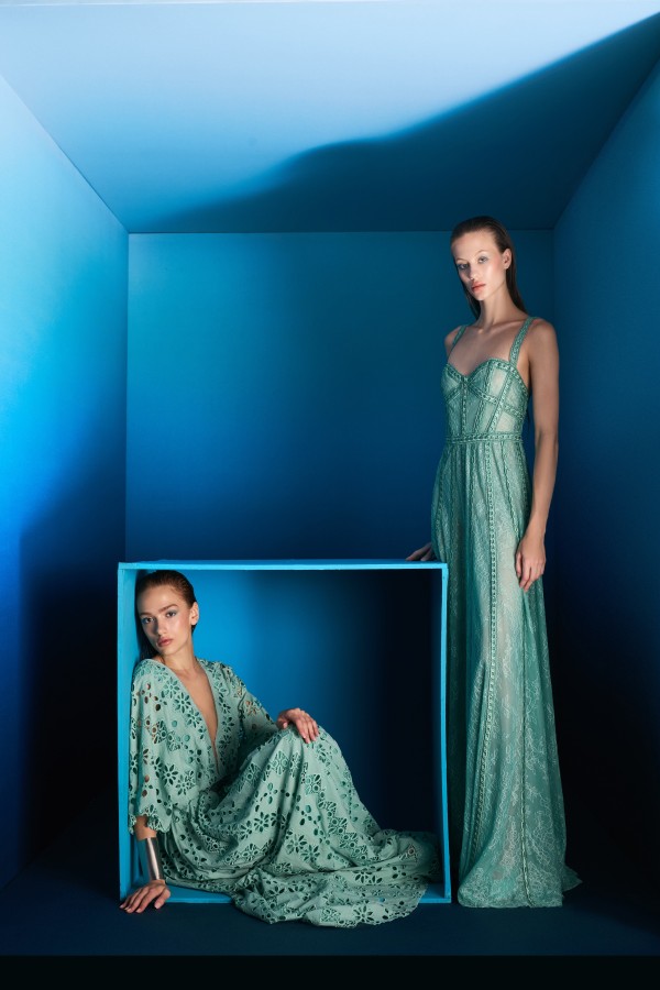 طوني ورد صيف 2026 - الصورة من العلاقات العامة للدار