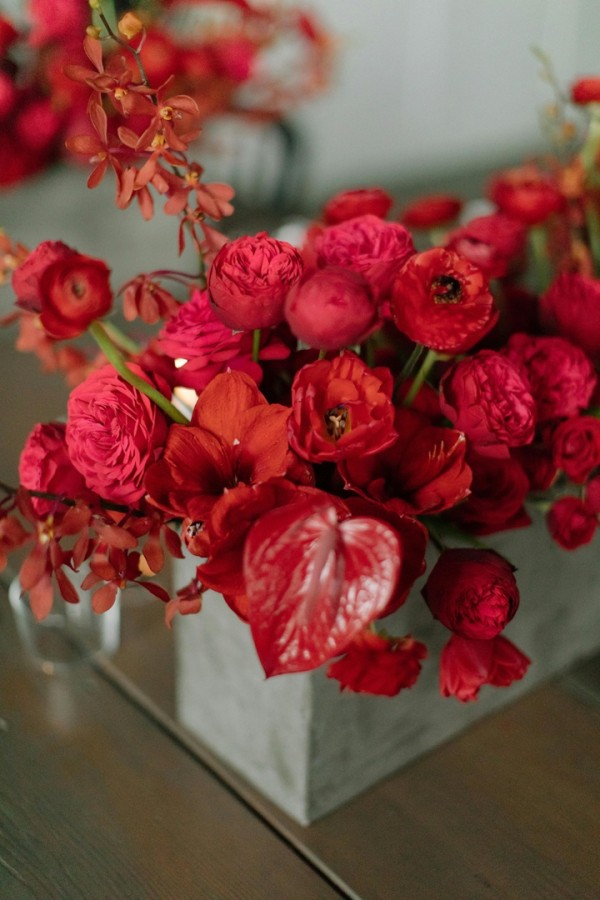 باقة زهور في مزهرية