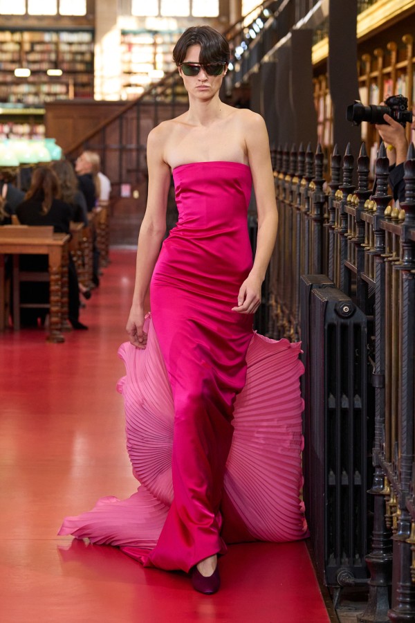 فالنتينو Valentino  لصيف 2027- مصدر الصورة Launchmetrics/Spotlight ©