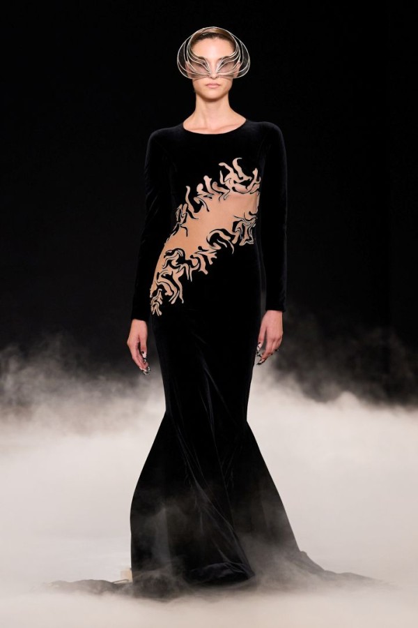 إيريس فان هربن Iris Van Herpen- مصدر الصورة Launchmetrics/Spotlight ©