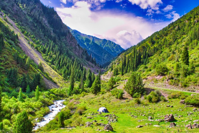 قيرغيزستان وجهة غنية بالمناظر الطبيعية