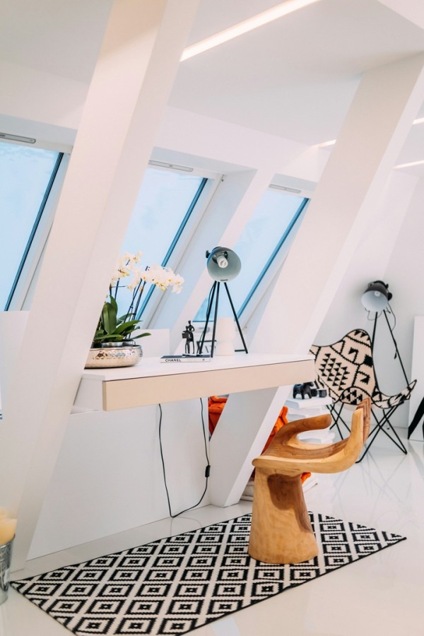 زاوية منزلية مميزة بأثاثها