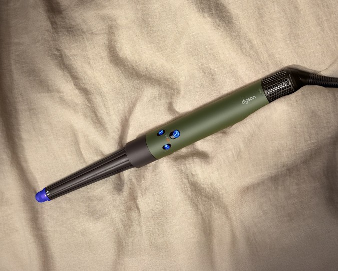 جهاز تصفيف وتجفيف الشعر Dyson Airwrap i.d.™ متعدد الوظائف باللون الأخضر