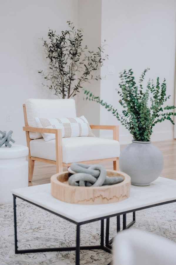 كرسي جانبي مودرن