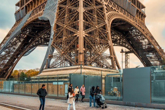 قاعدة برج إيفل