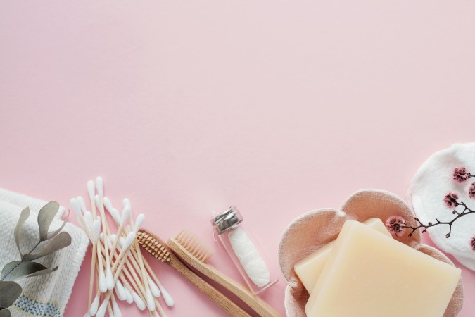 تنسي مستلزمات النظافة الشخصية/ تصوير: SewCreamStudio من shutterstock