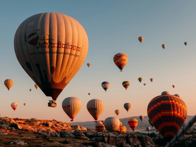 ركوب المناطيد في كابادوكيا من أشهر التجارب السياحية