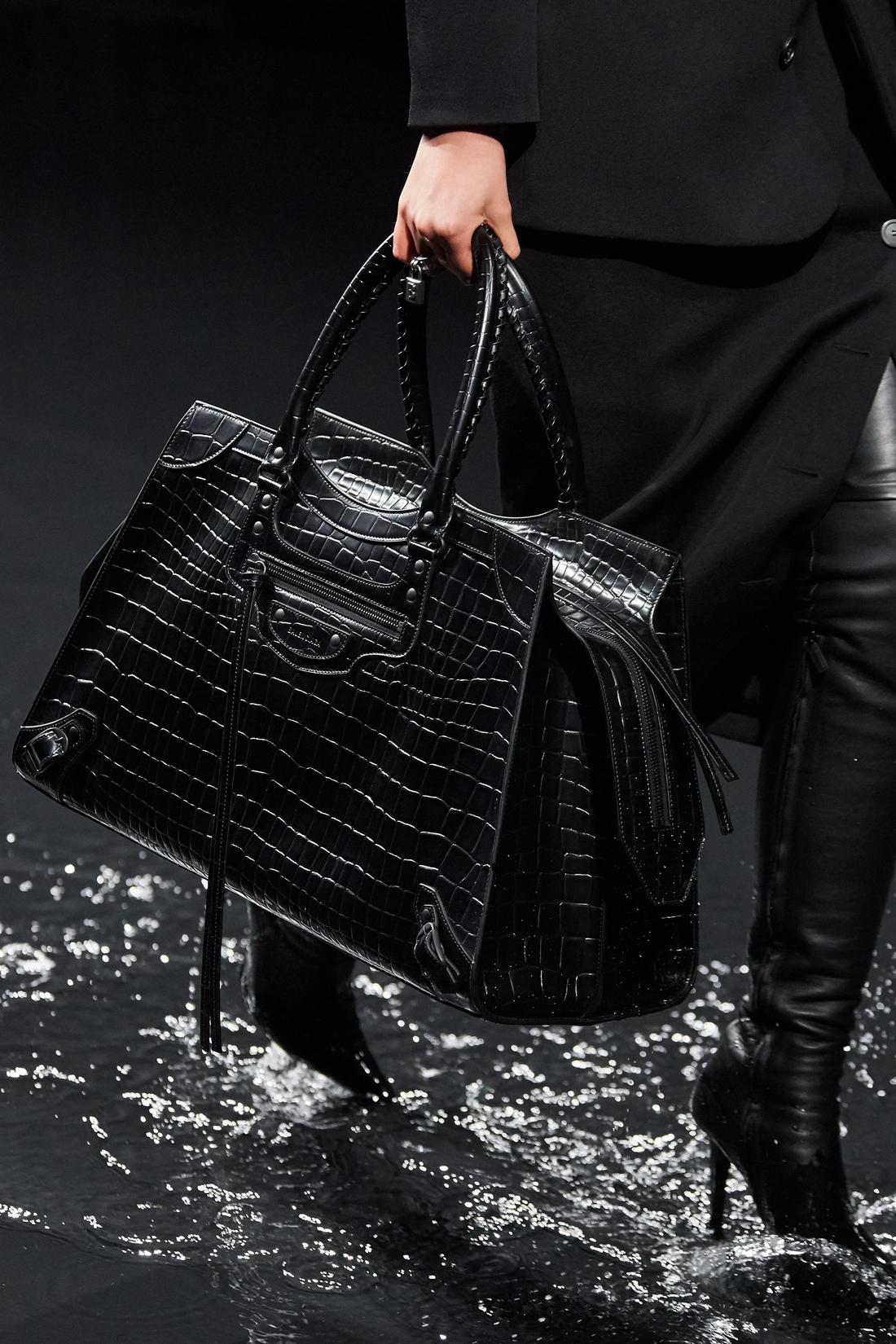 BALENCIAGA