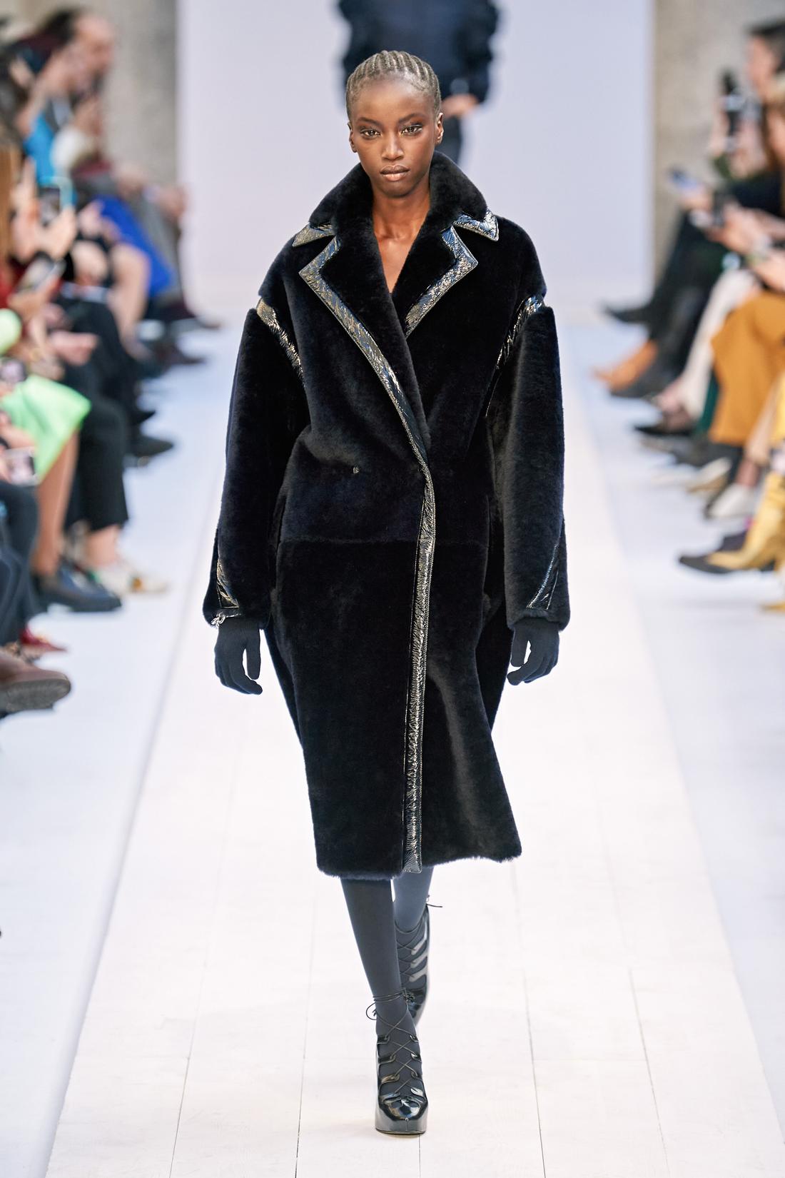 MAX MARA