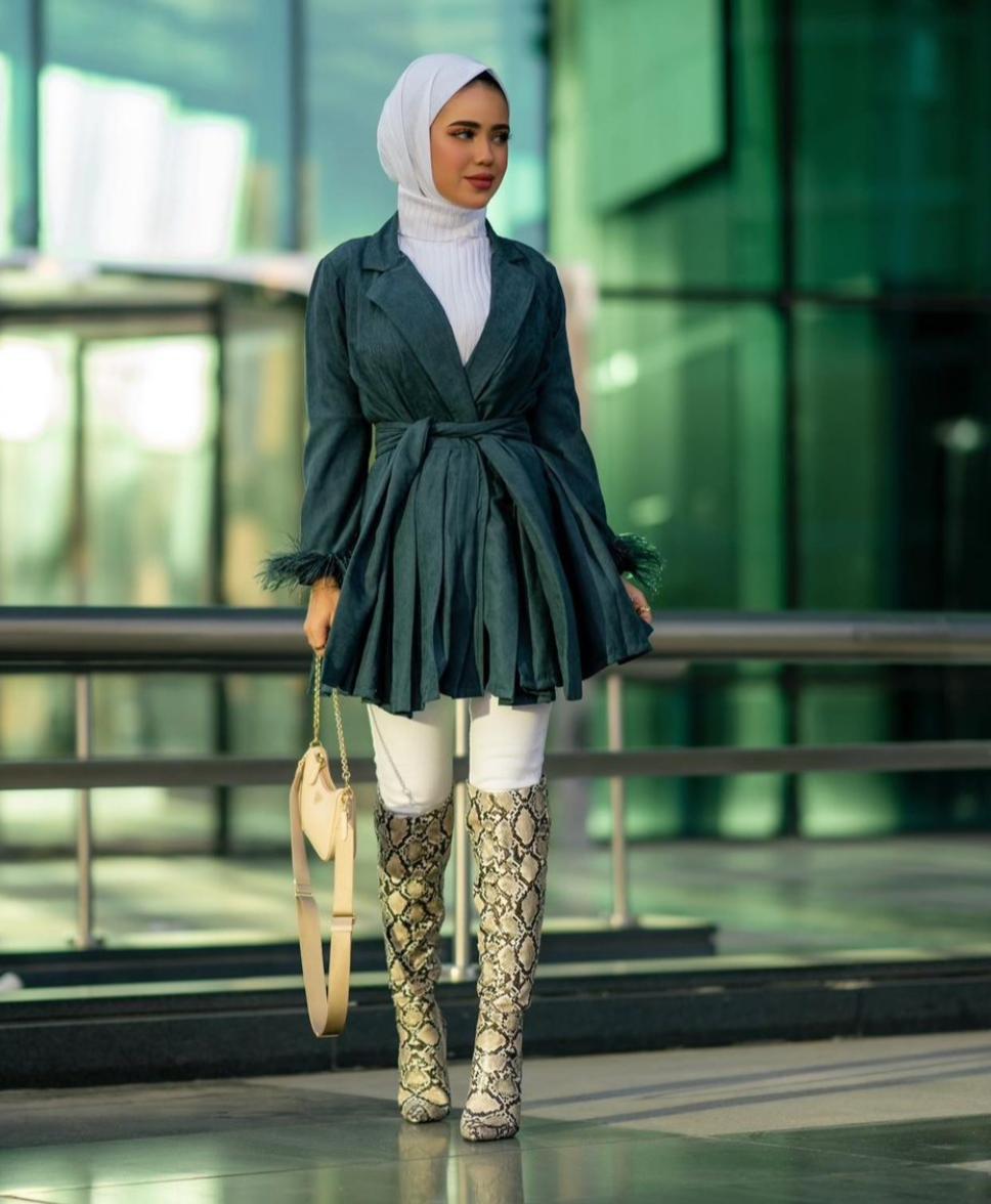 إطلالات سارة الدهيم بالبوت
