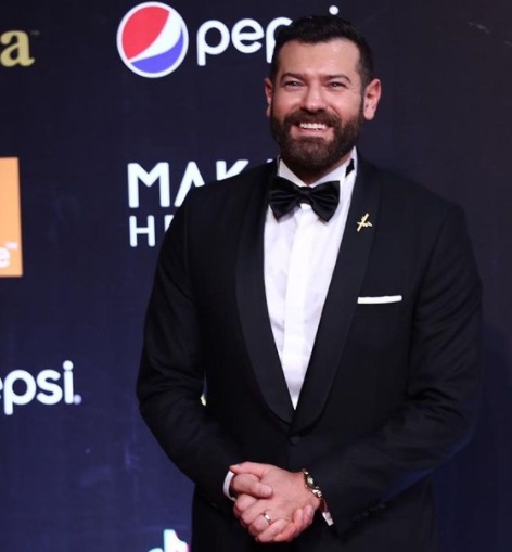 عمرو يوسف