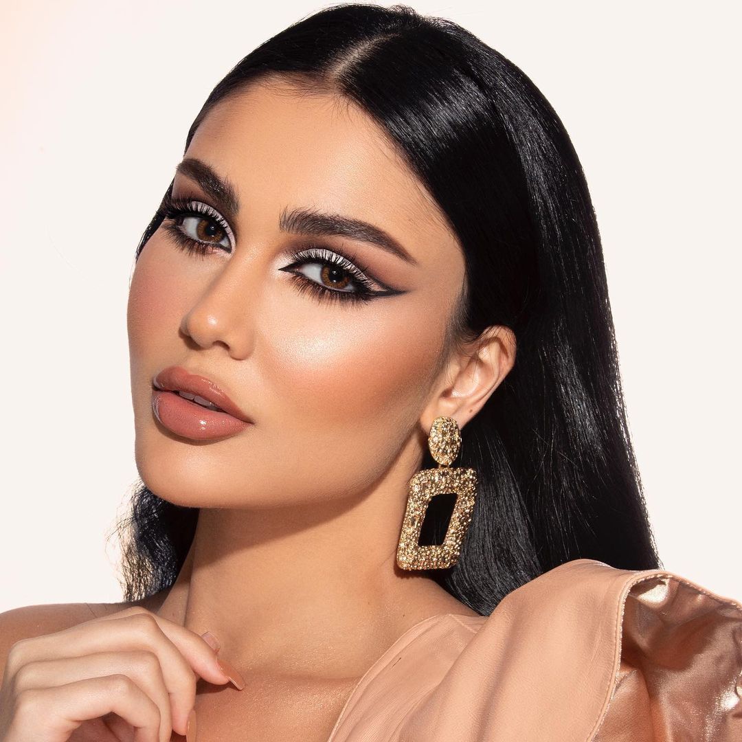 رسمات أيلاينر مبتكرة من داني كامل