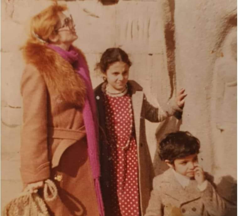 شهيرة وولداها رانيا وعمرو