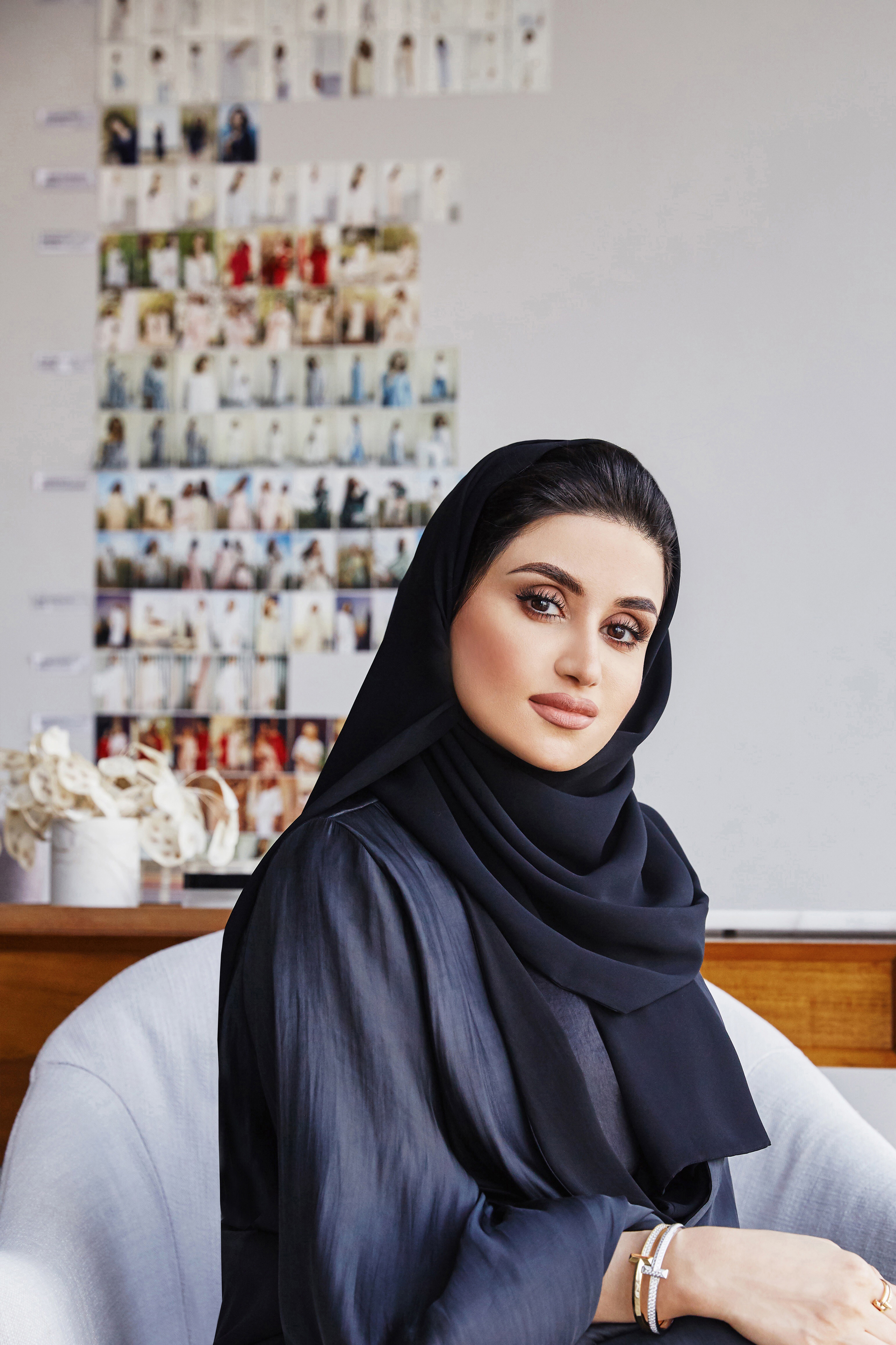 المصممة الاماراتية ياسمين الملا