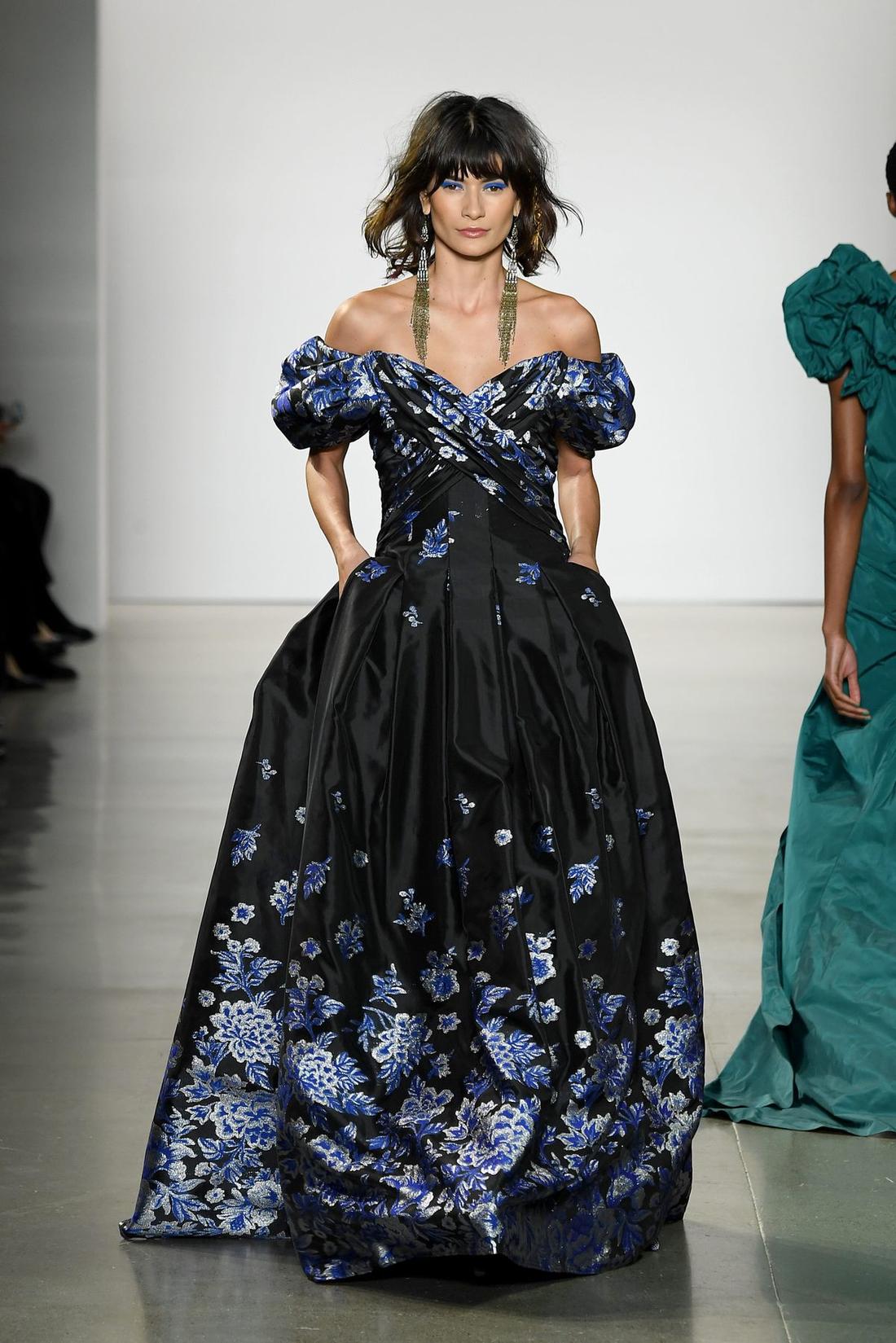 Tadashi Shoji