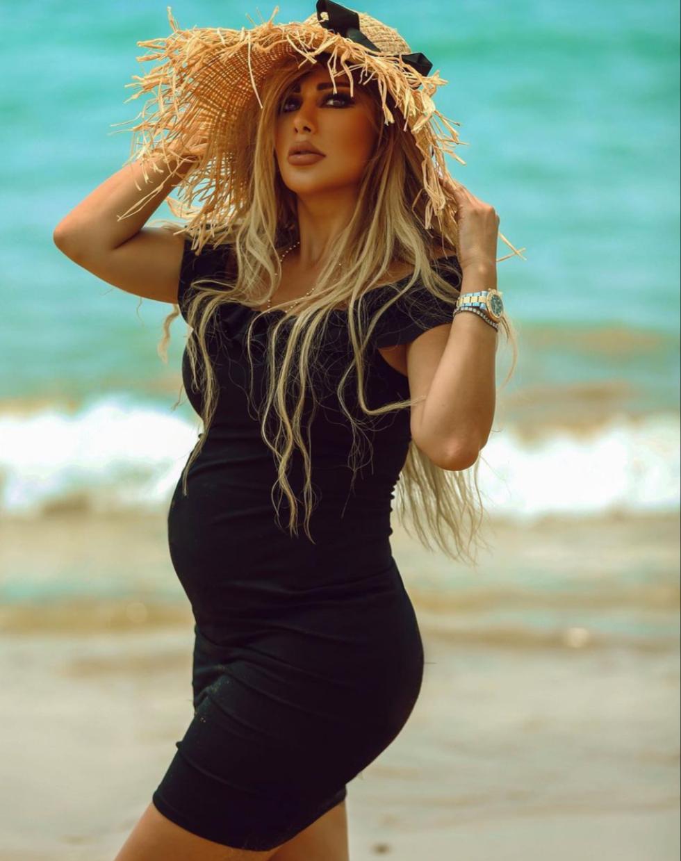 خيارات الفساتين القصيرة من لمى الروهنجي