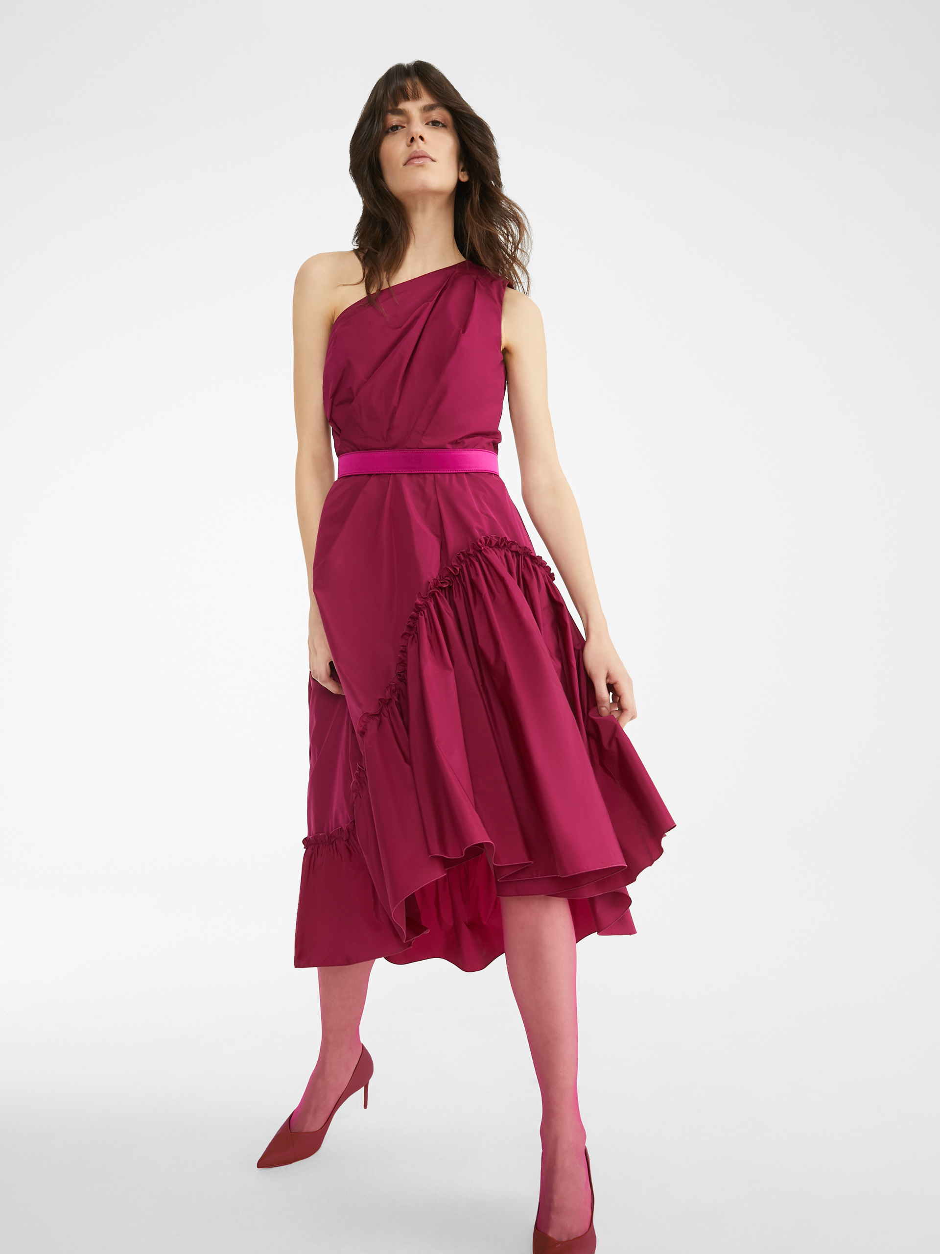 فستان تفته قصير بتصميم One Shoulder