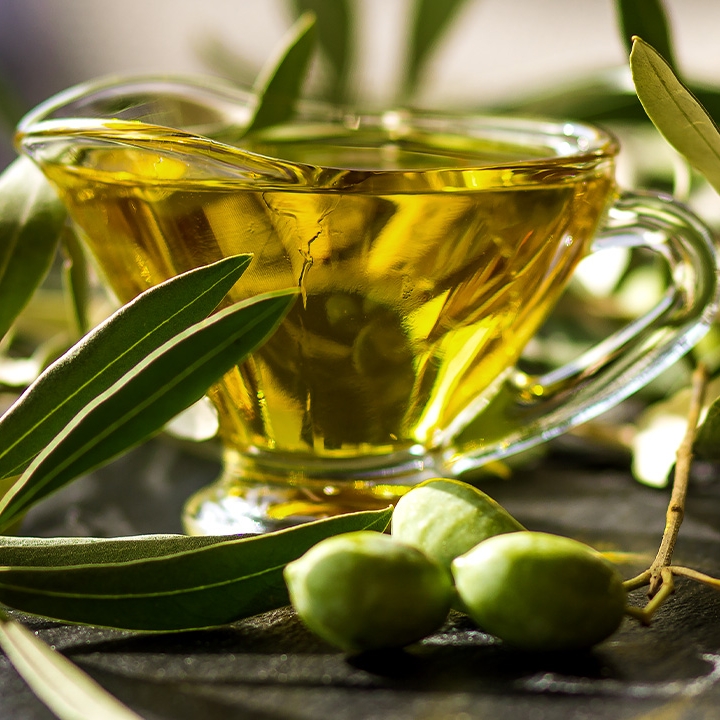 زيت الخروغ يعالج فراغات الشعر