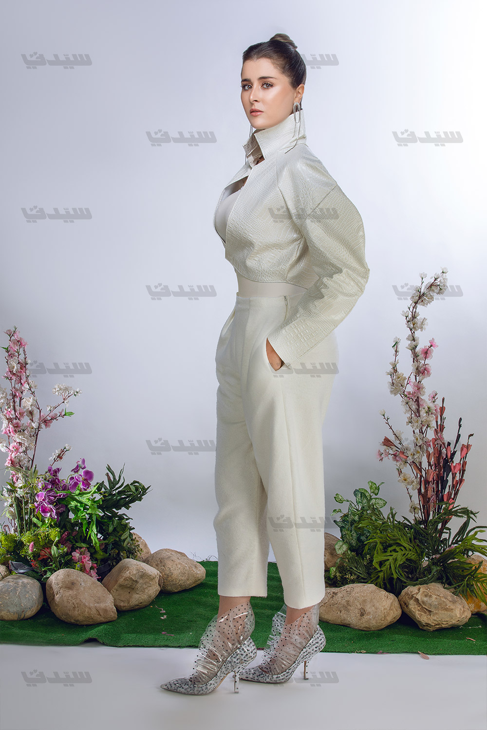 عائشة بن أحمد