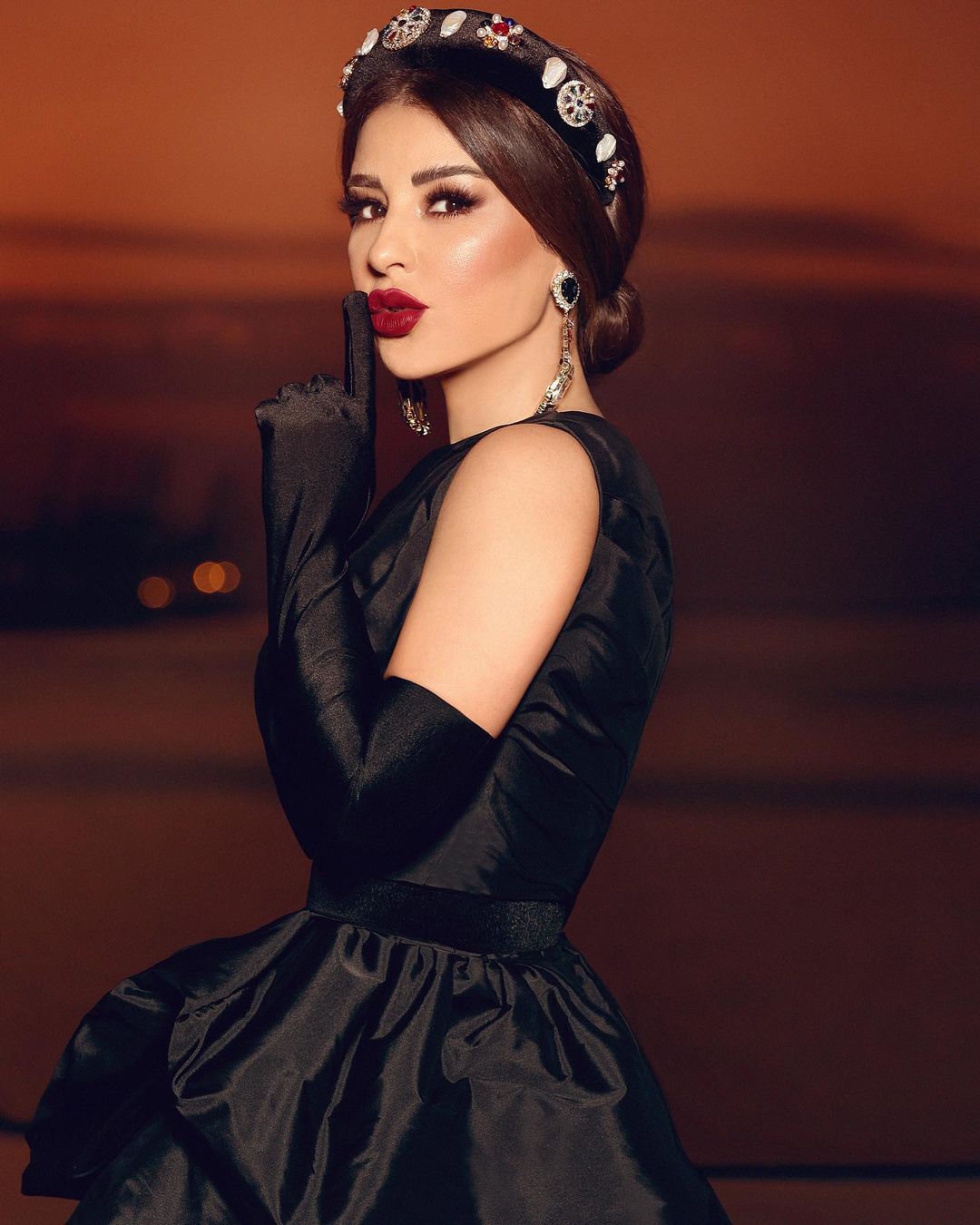 مكياج جريء من ماغي بو غصن