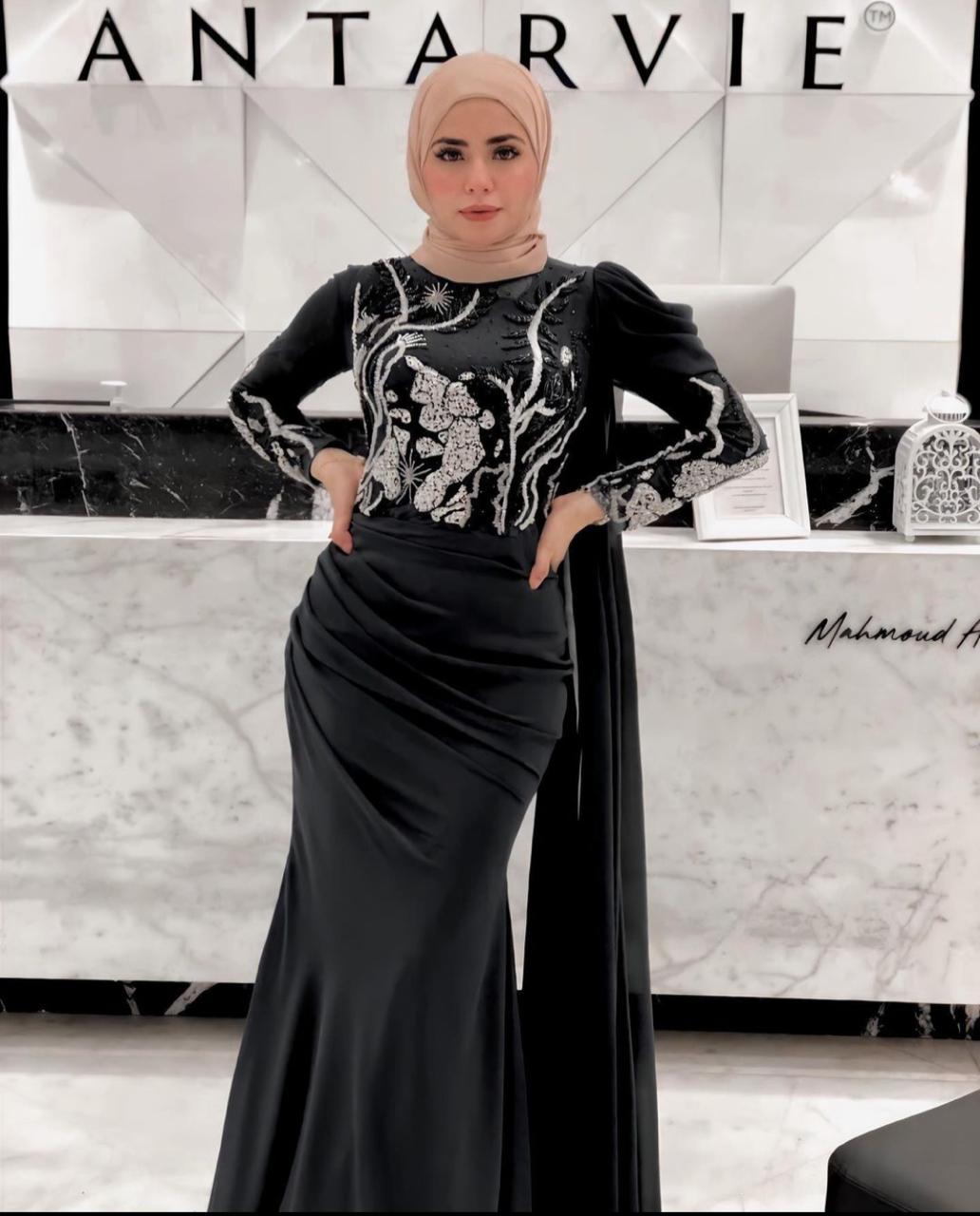 روزان خليل بفستان بقصة الحورية