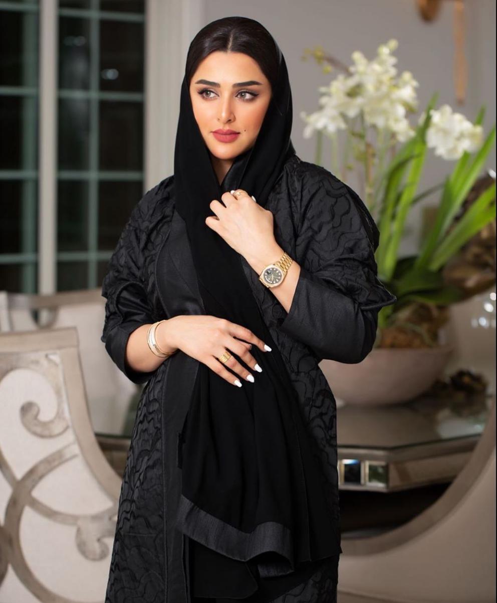 موديلات العبايات السوداء