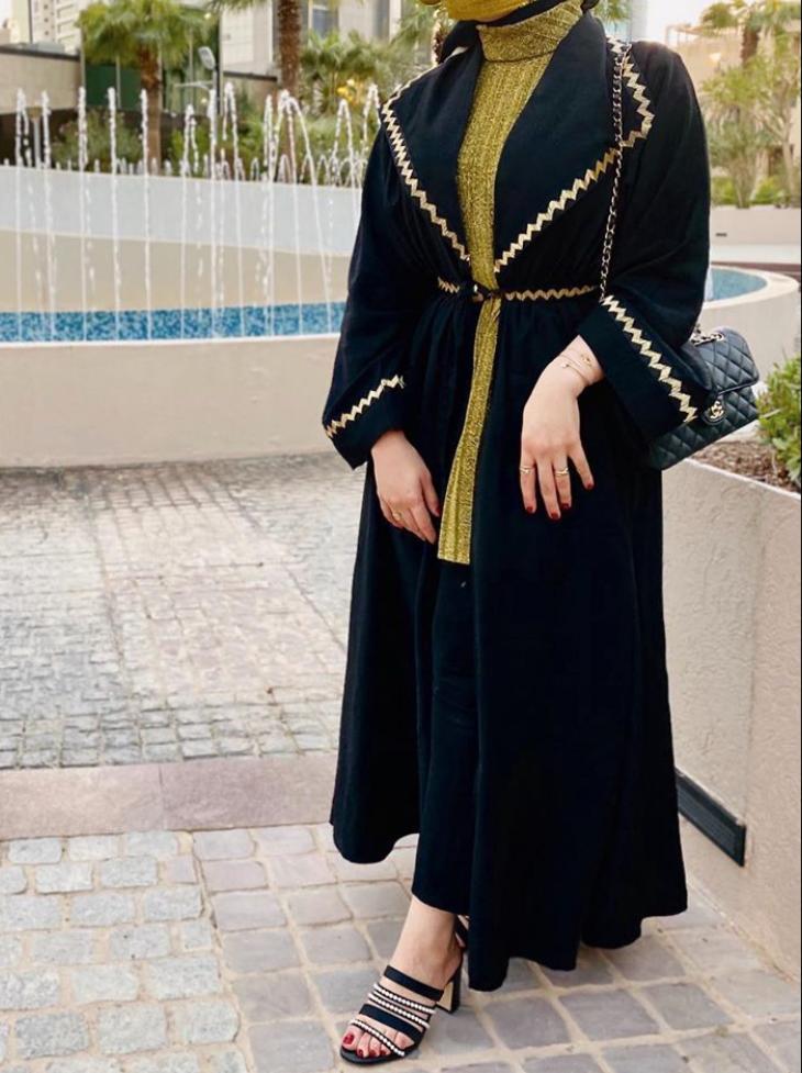 خيارات العبايات السوداء