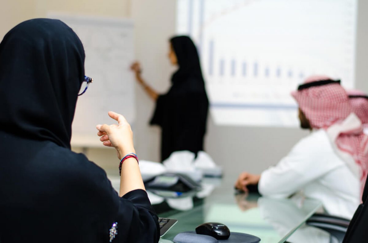 سيدة الأعمال الناجحة