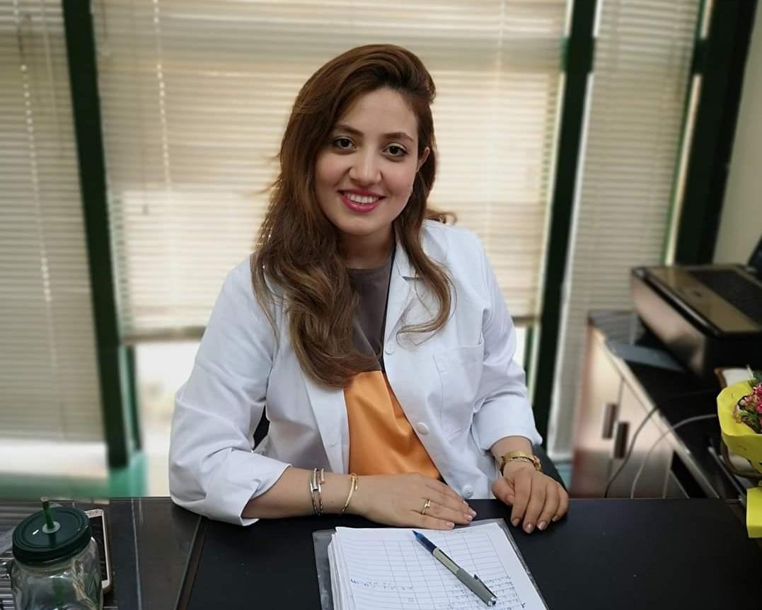 اختصاصية التغذية كريستال عوكر