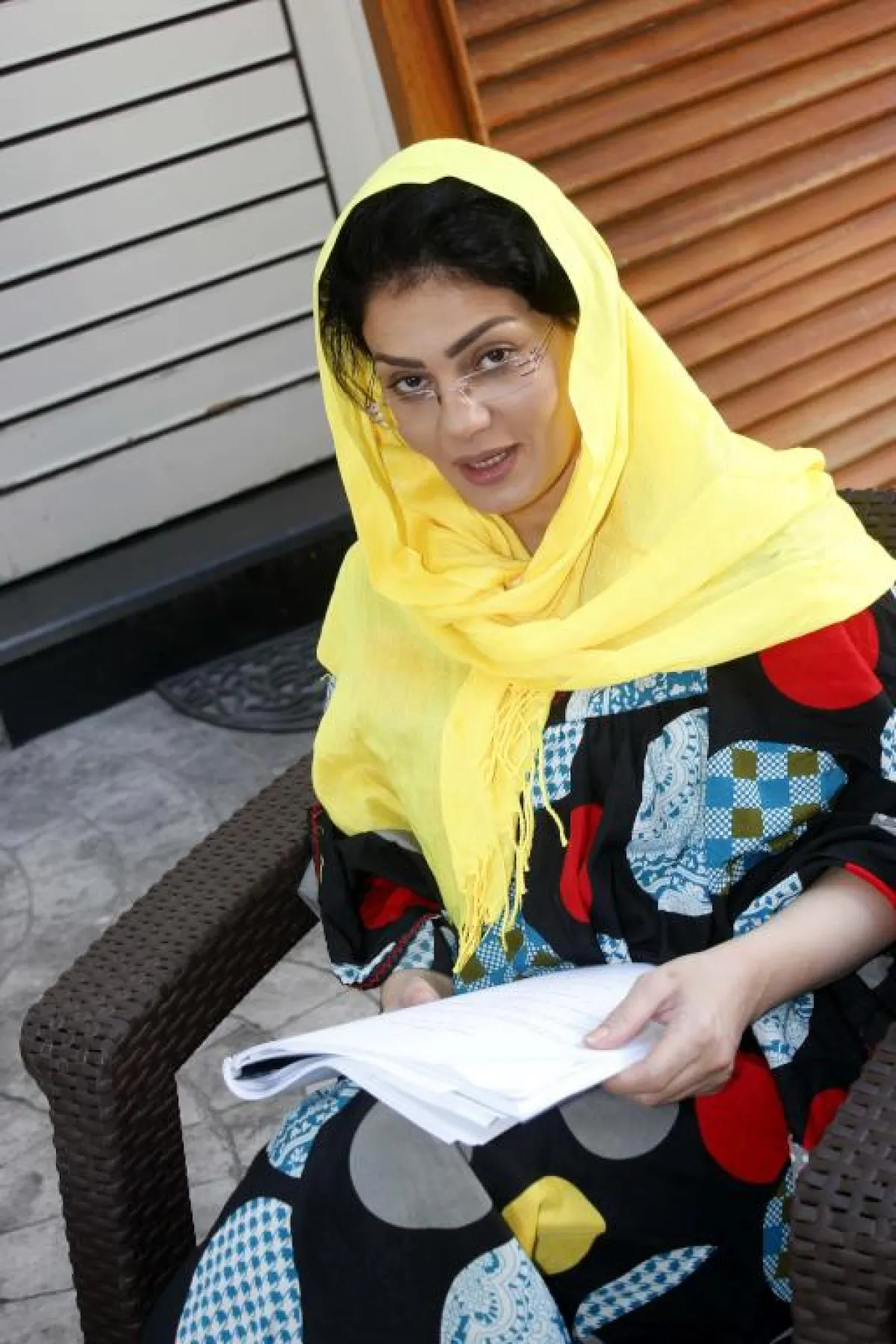 الممثلة بسمة صلاح تقرأ المشهد قبل التصوير