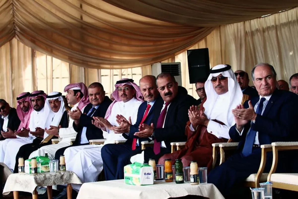 السفير السعودي برفقة رئيس الوزراء الأردني من الافتتاح.jpg