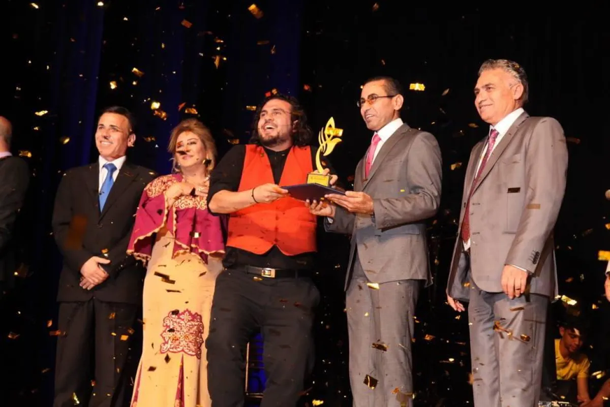 جائزة لجنة التحكيم للعرض الفلسطيني مروح ع فلسطين.jpg