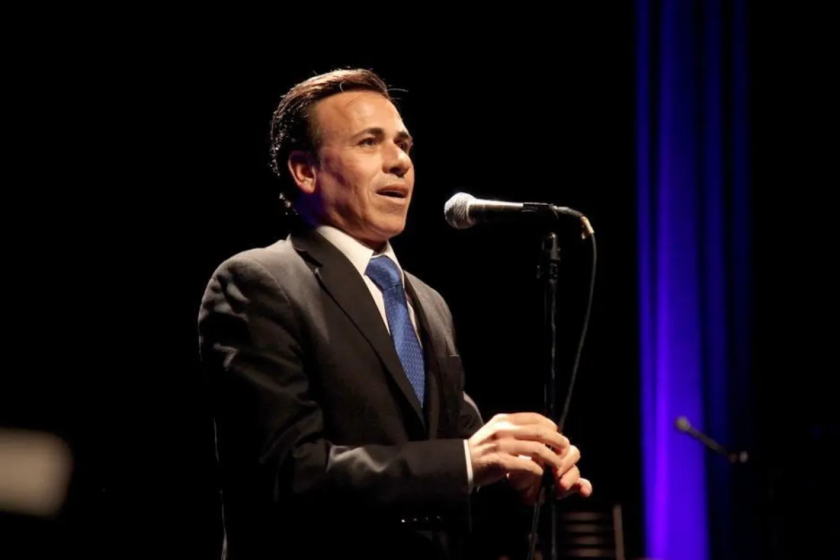 نقيب الفنانين الأردنيين حسين الخطيب خلال كلمته.jpg