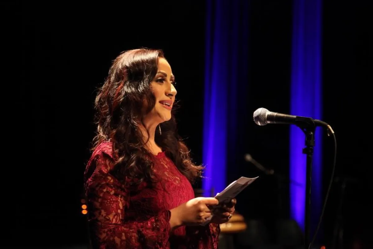 الفنانة أريج الدبابنة من تقديم خفل الختام.jpg
