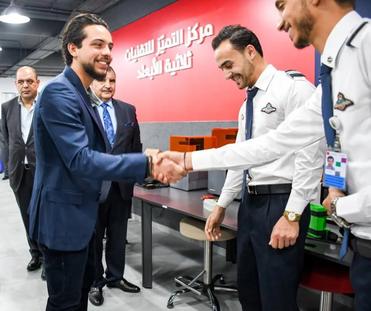 ولي العهد الأردني يفتتح مصنع أفكار.jpg