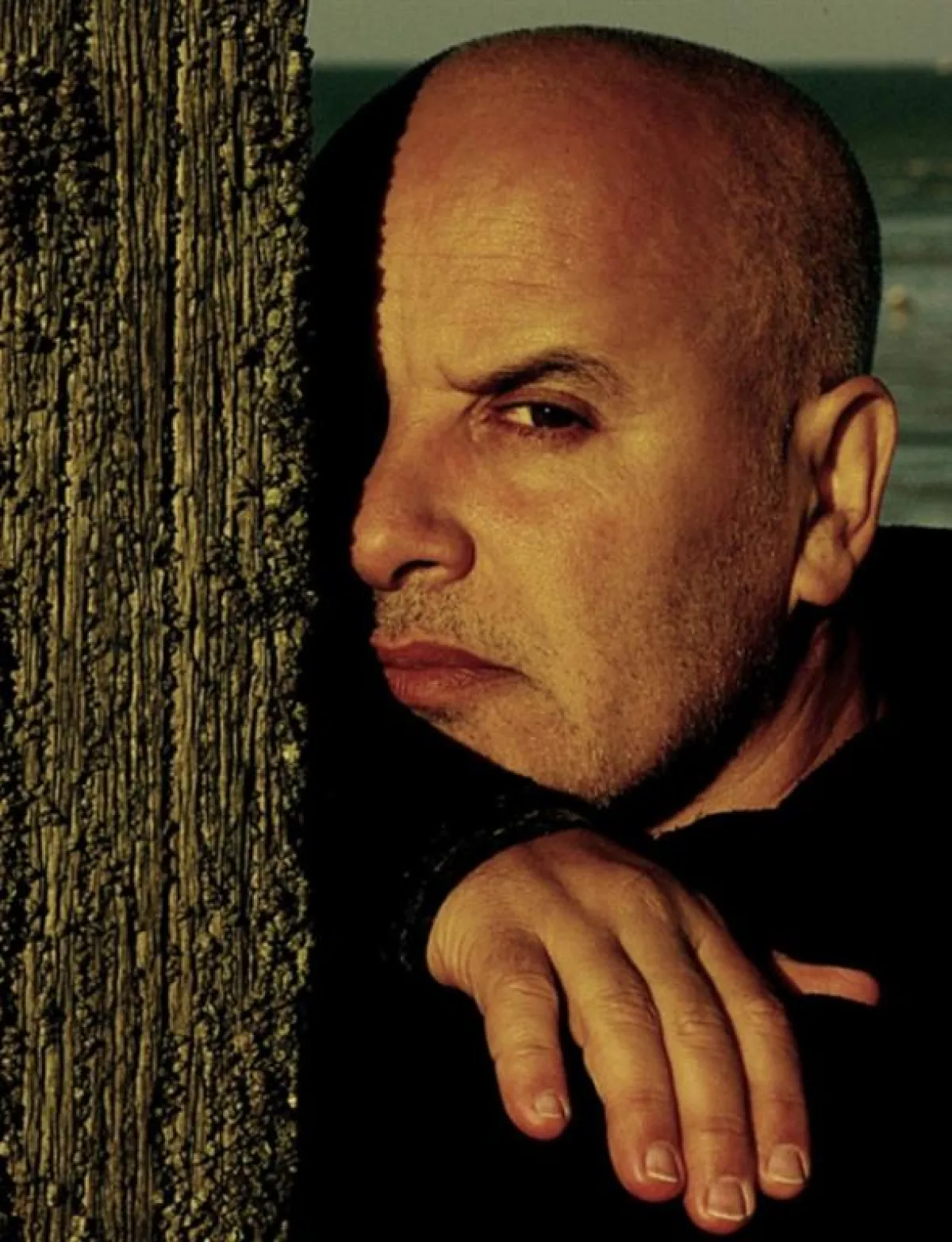 المخرج الجزائري حميد بن عمره.jpg