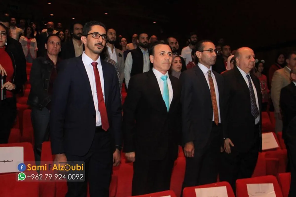 وزير الثقافة وأمين عام الوزارة ونقيب الفنانين الأردنيين من الافتتاح.jpg