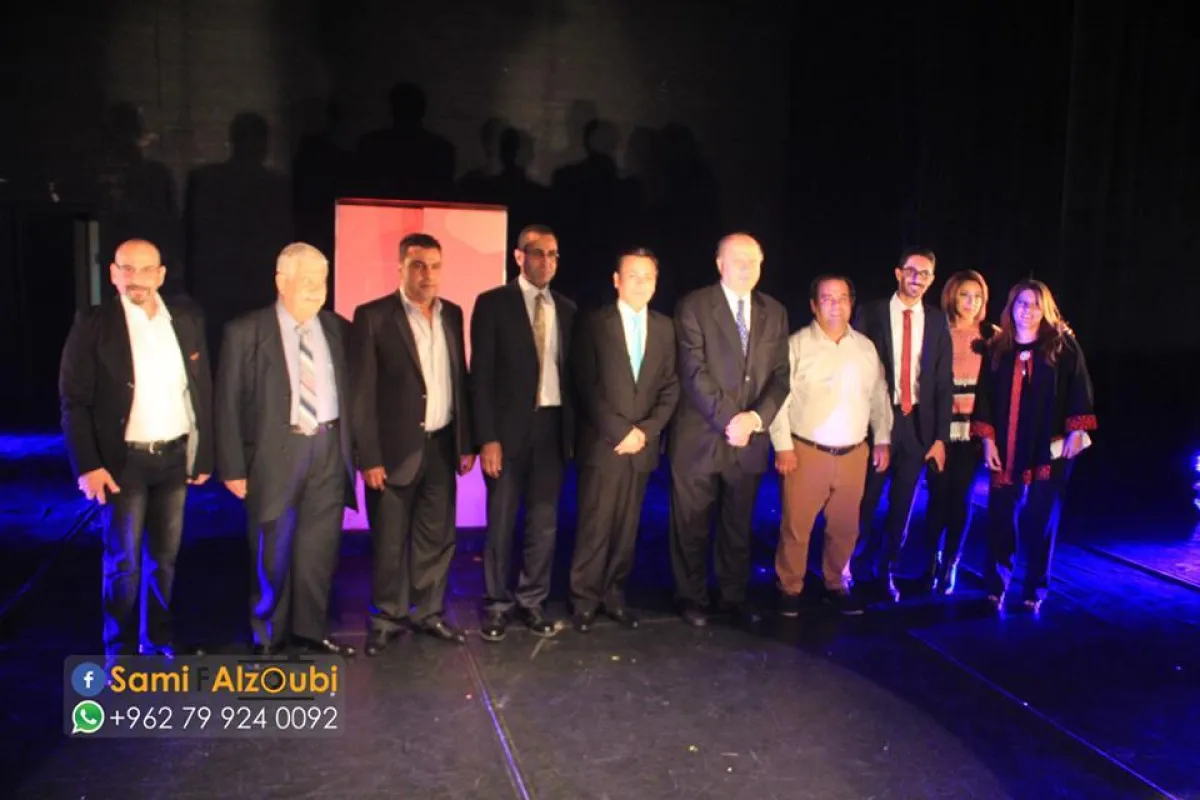 تكريم كادر المشهدية المسرحية سؤال.jpg